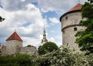 15. august kell 16-18 Kunstide öö Linnamuuseumis, Fotomuuseumis, Kiek in de Köki kindlustustemuuseumis